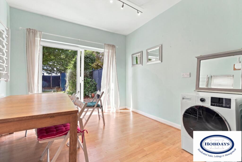 House in Enfield - View 5