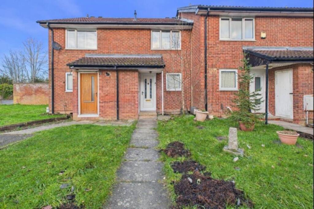 Main image of property: Oregon Way, Luton