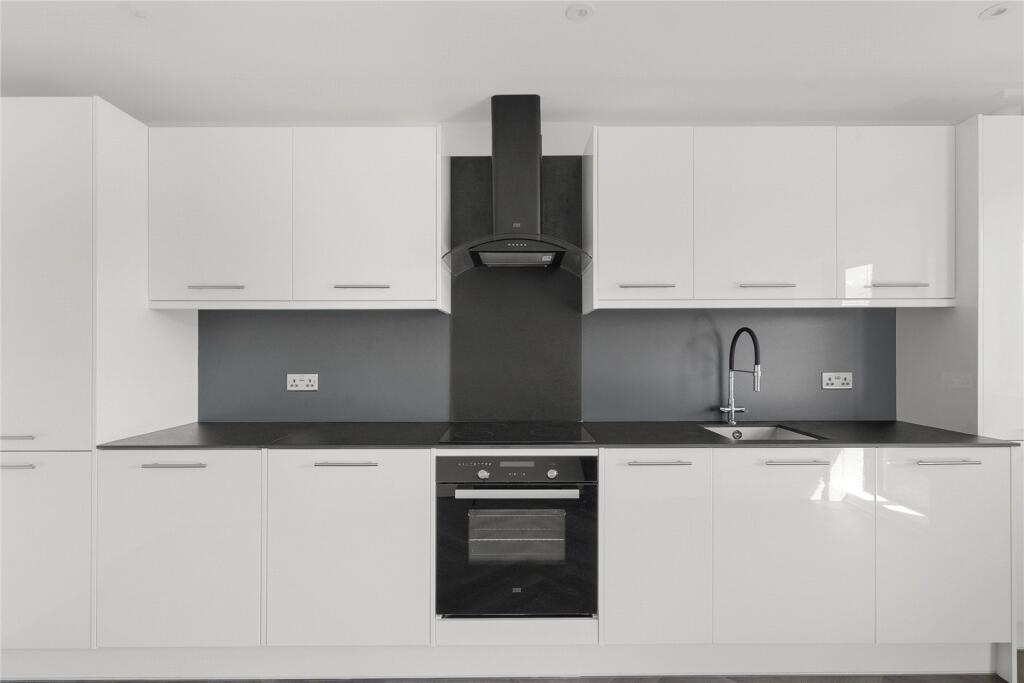 Apartment in London, Leyton - View 4