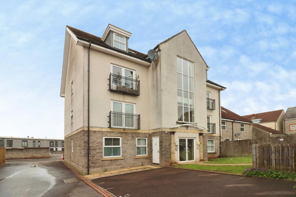 Main image of property: Dragonfly Close, Kingswood, Bristol, BS15