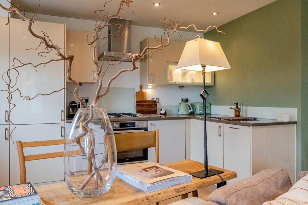 Apartment in London - More