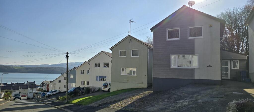 Main image of property: Tan Y Foel, Borth-Y-Gest, Porthmadog