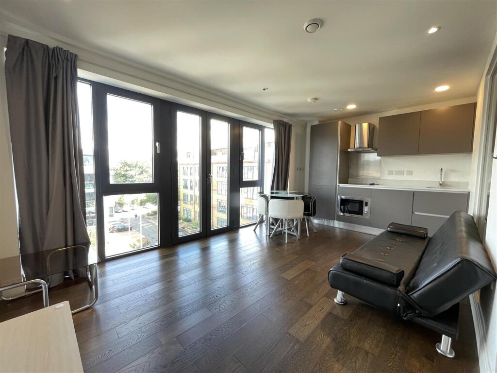Main image of property: Brindley Place, Uxbridge