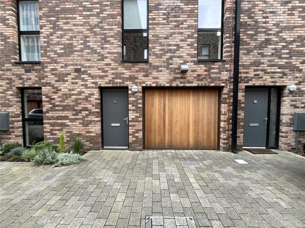 House in Manchester - View 2