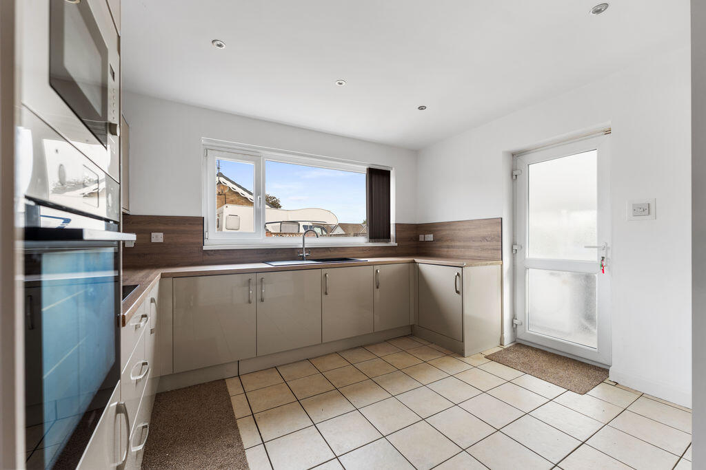 House in Immingham, North East Lincolnshire - View 5