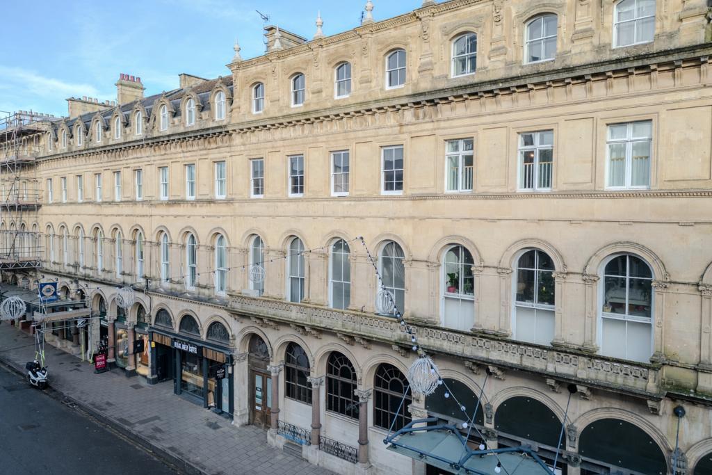 Main image of property: 58 Queens Road, Clifton, Bristol, City of Bristol, BS8