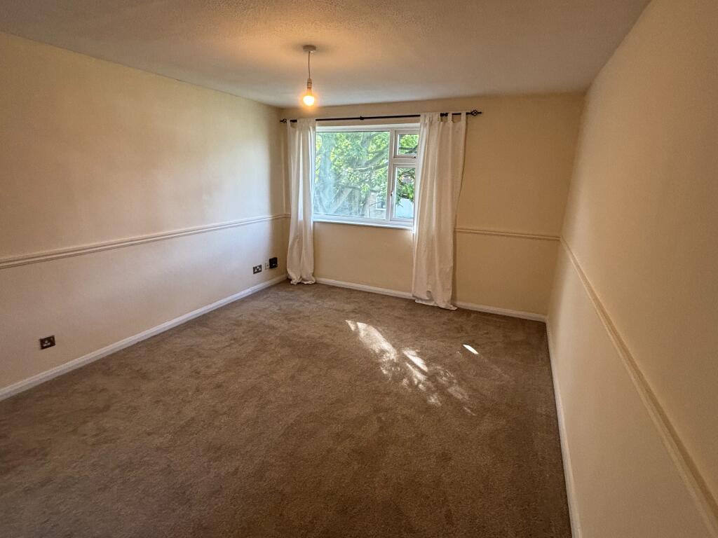 Apartment in Worcester - View 4