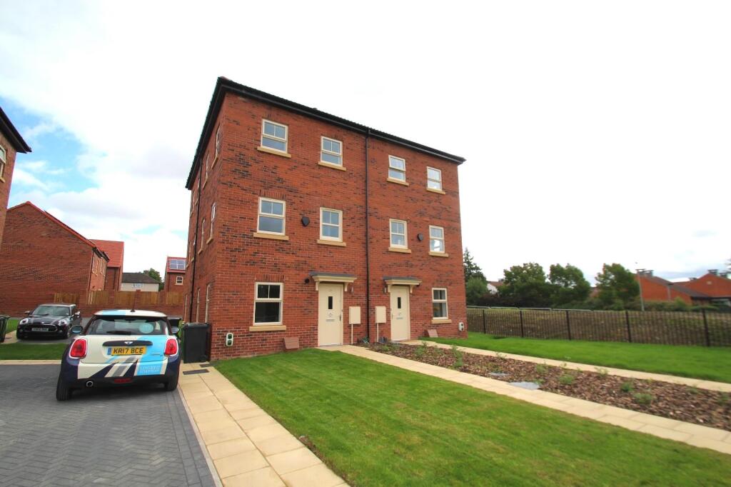 Main image of property: Asket Garth, Leeds, West Yorkshire, LS14