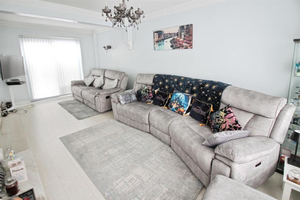 House in Leeds - View 5
