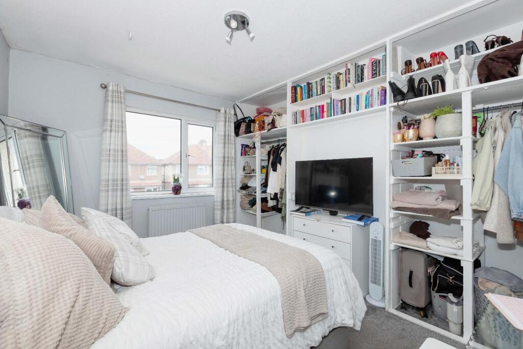 First Avenue, Lancing photo 5