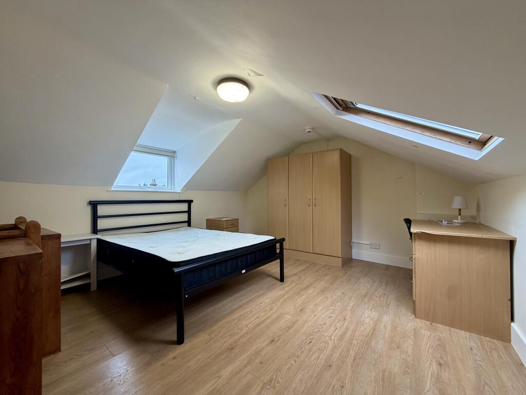 House in Warwick, Sydenham, Royal Leamington Spa - More