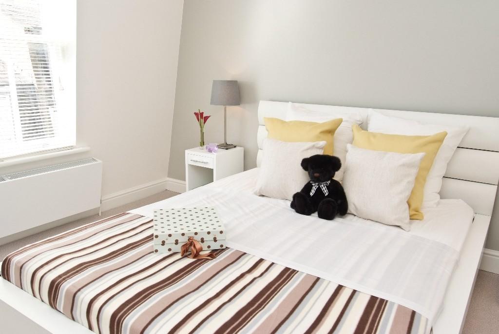 2 bedroom mews property for rent