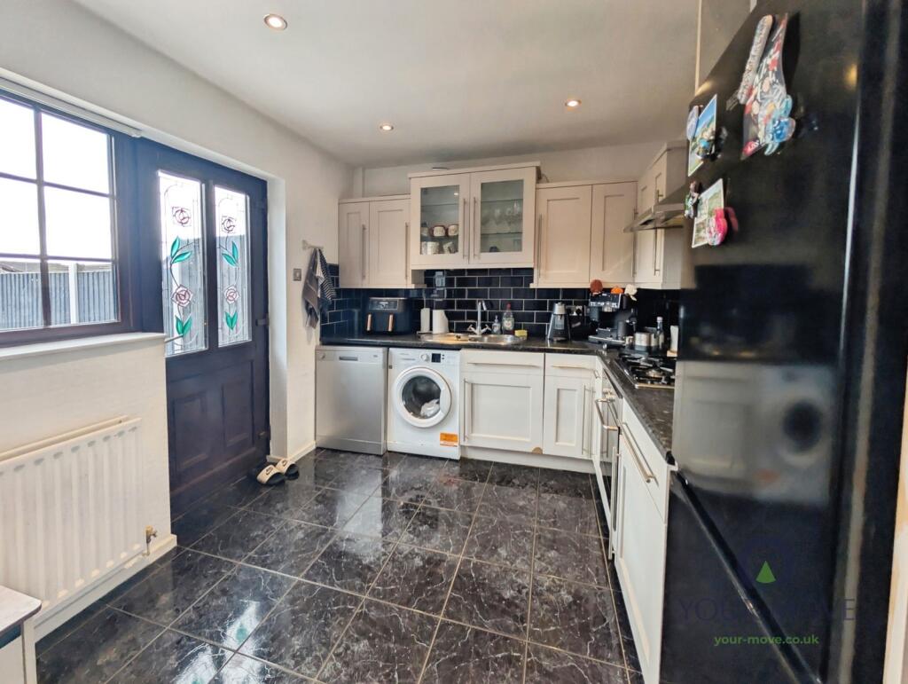 House in Stoke-on-Trent - View 3