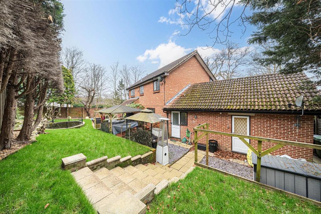 Property photo 11