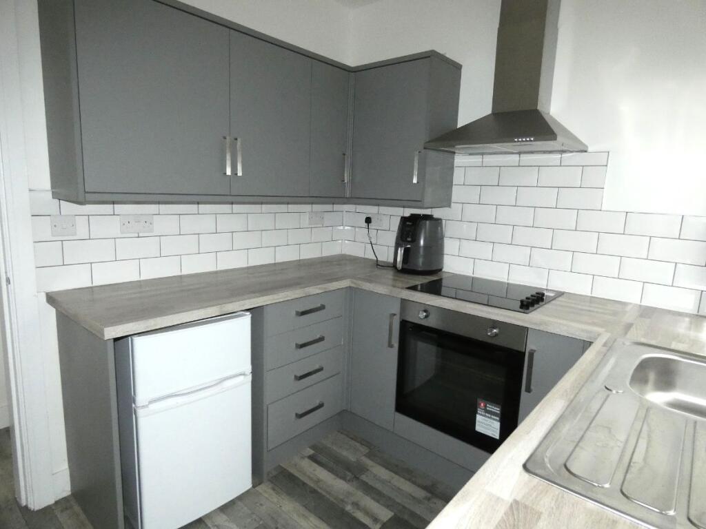 Whitehall Grove, Drighlington photo 2