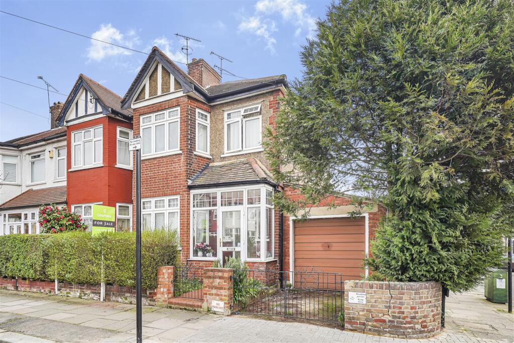 Main image of property: Perth Road, Wood Green, N22
