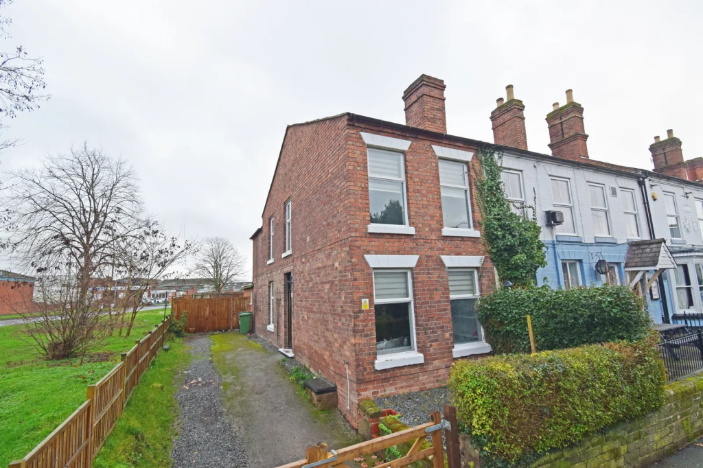 Main image of property: 19 Station Street, Droitwich, Worcestershire. WR9 8JD