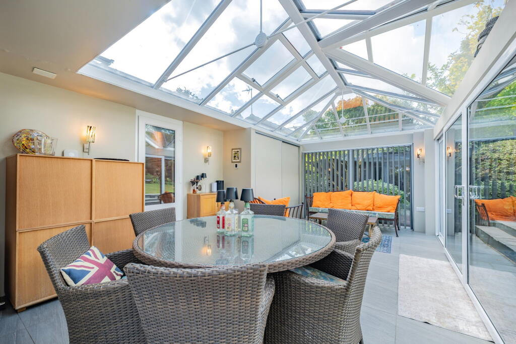 House in Tonbridge - More