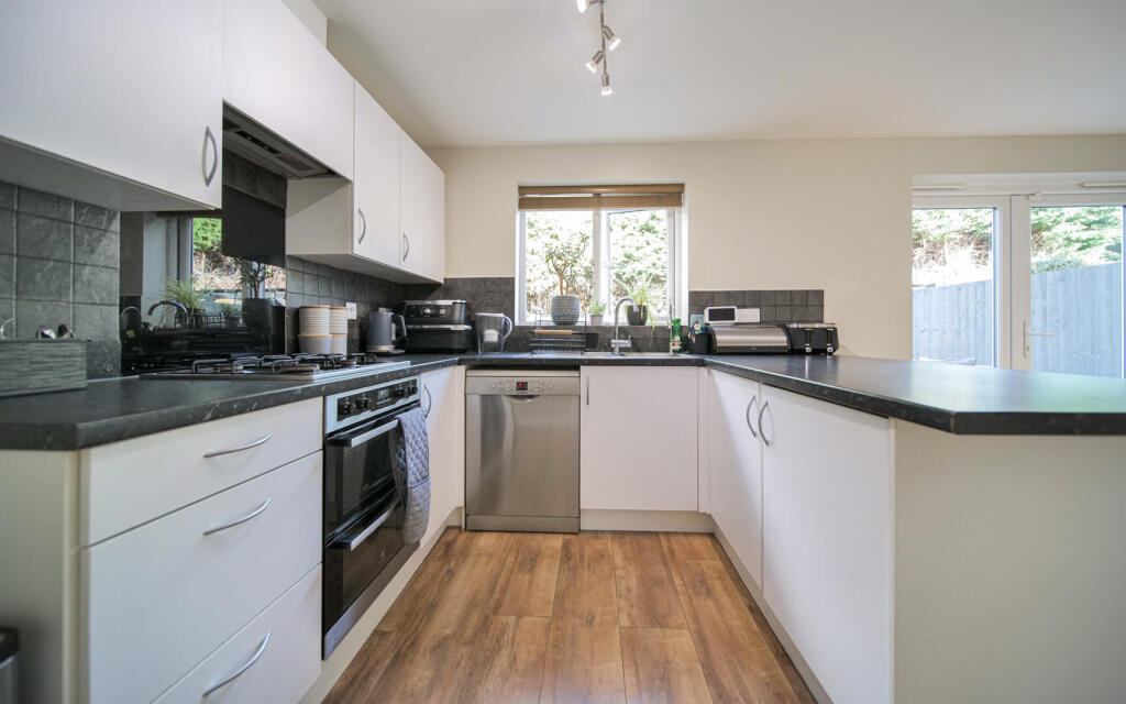 House in Swindon - View 4