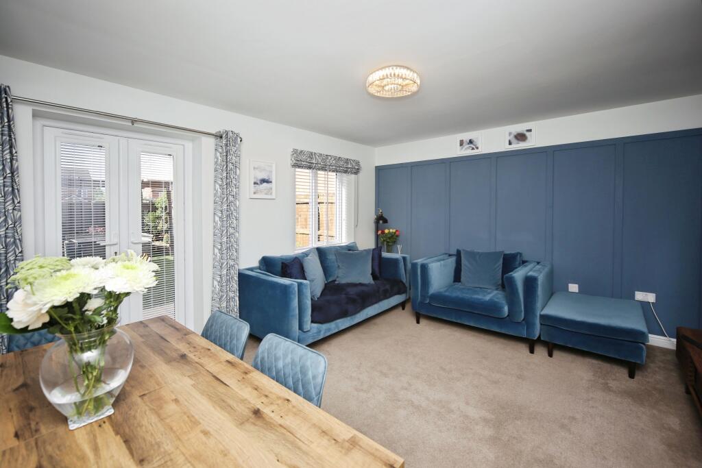 House in Worcester - View 3