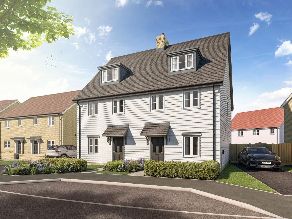 3-bed semi-detached on Bournewood Park, Bournebridge Hill,  Halstead, Halstead, CO9, £425,000