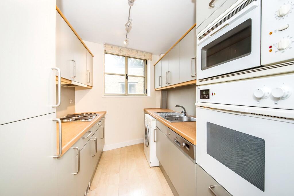 Apartment in London - View 4