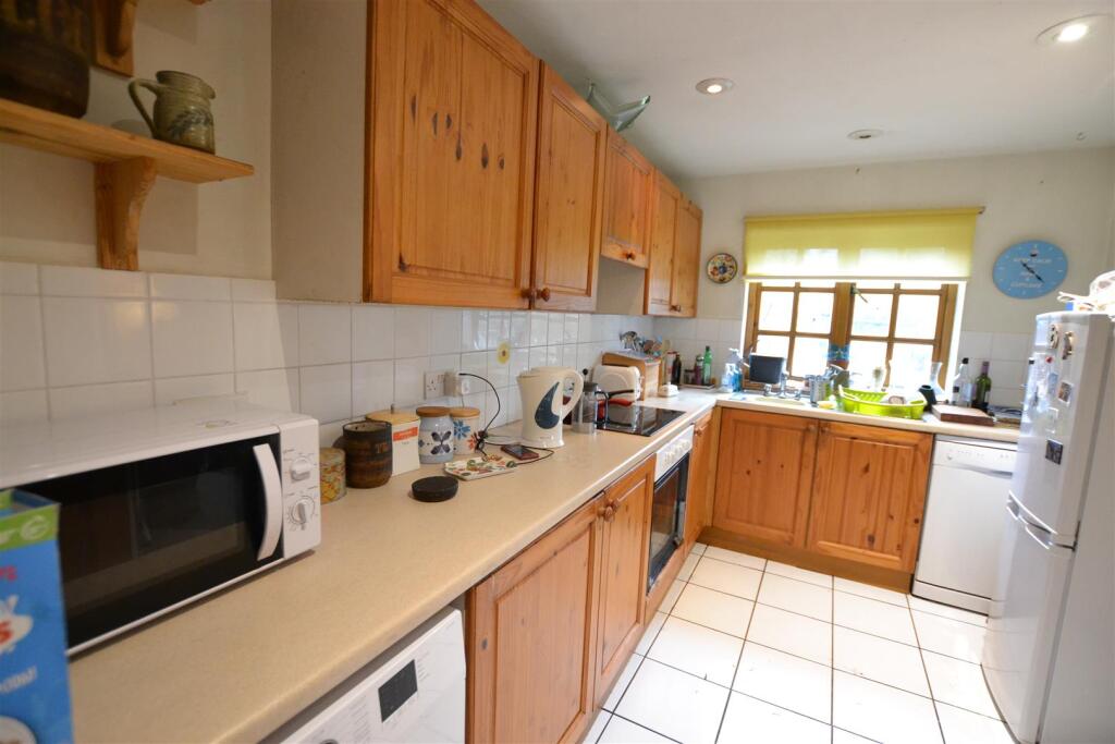 House in Kimbolton, Herefordshire - View 4
