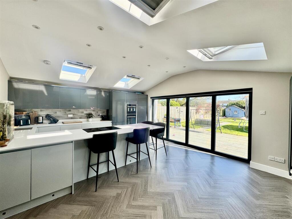 House in New Forest, Buttsash, Hythe and Dibden - View 2