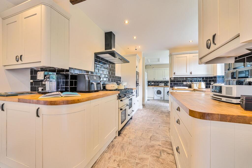 Swiss Vale House, magnificent 5 bed home with detached 1 bed annexe, BS49 photo 2