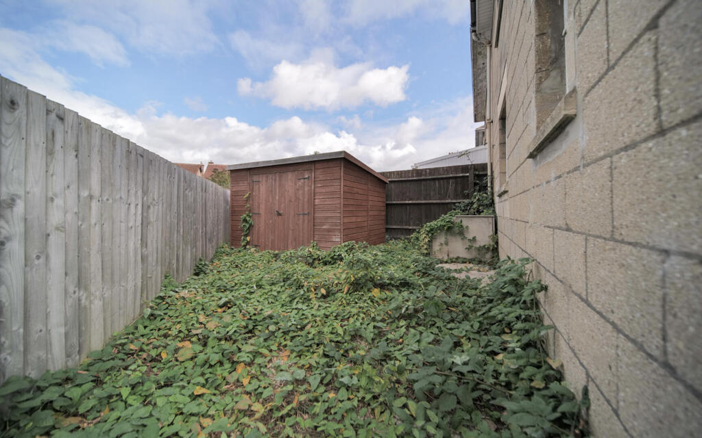 House in Swindon - View 3