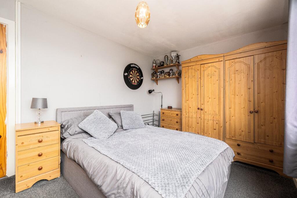 House in Chester, Ellesmere Port - More