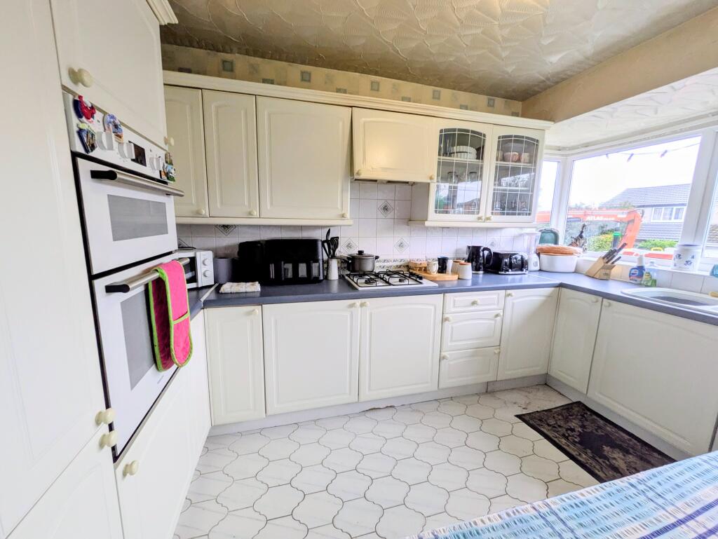 Additional image 8 of Coombe Hill, Bradford, BD13