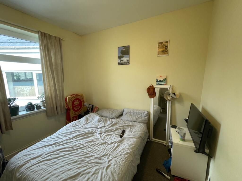 House in Cardiff, Maindy, Cathays - More