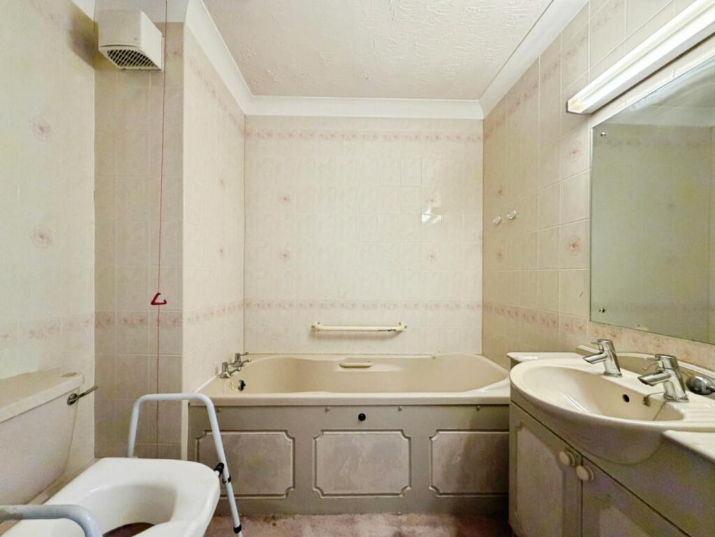 Apartment in Folkestone and Hythe, Folkestone - View 5