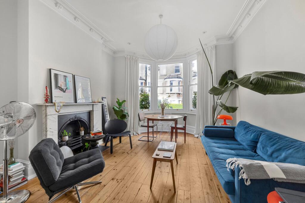 Apartment in London - View 2
