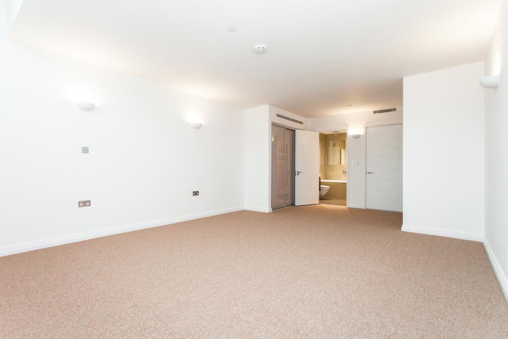Main image of property: Western Avenue, Perivale, Greenford, UB6