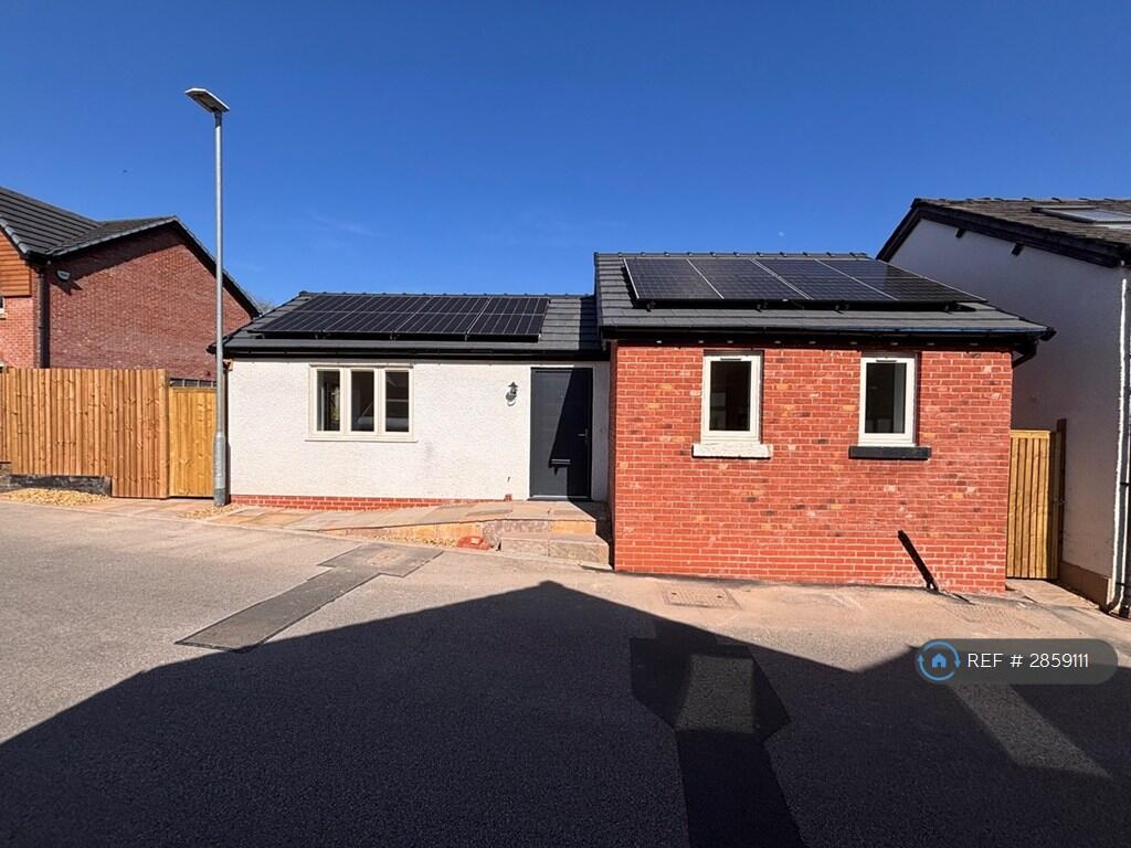 Main image of property: Old Paddock Gardens, Preston, PR5