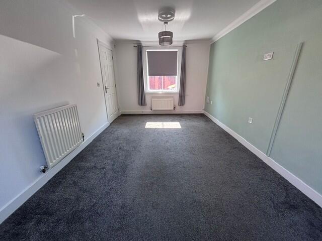 House in Swindon, Haydon Wick - View 2