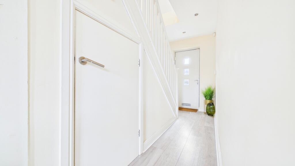 House in Doncaster - View 4