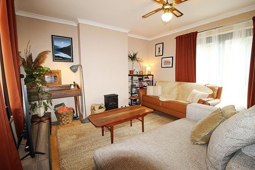 House in Conisbrough, Conanby - More