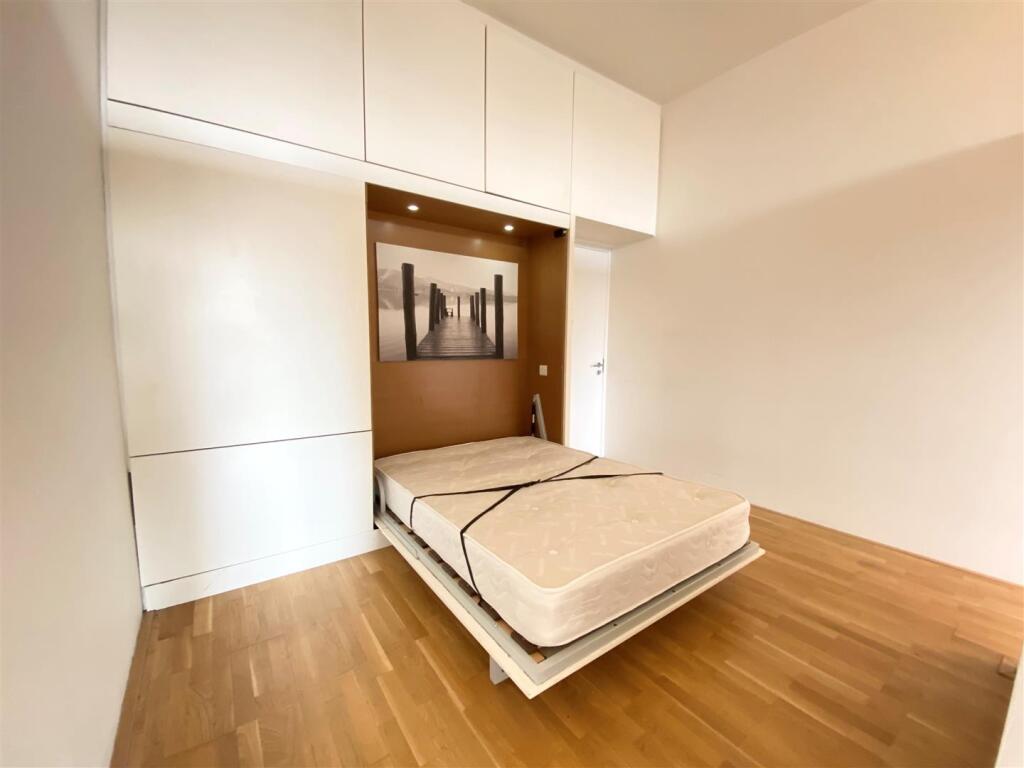 Apartment in Manchester - View 4