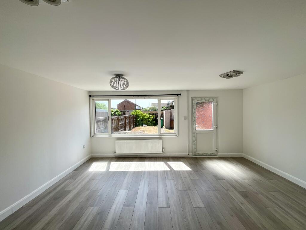 House in Nottingham, Cinderhill - View 4