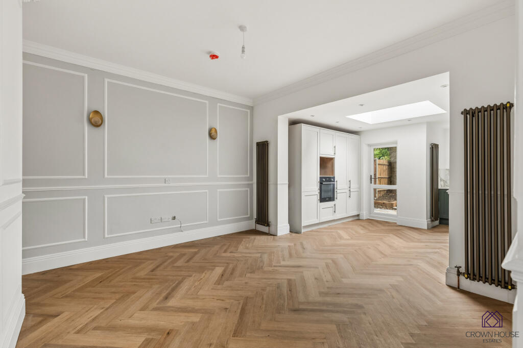 Apartment in London - View 3