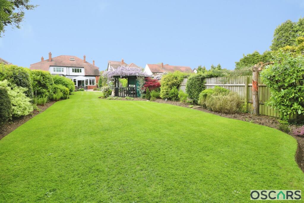 House in Hull - View 2