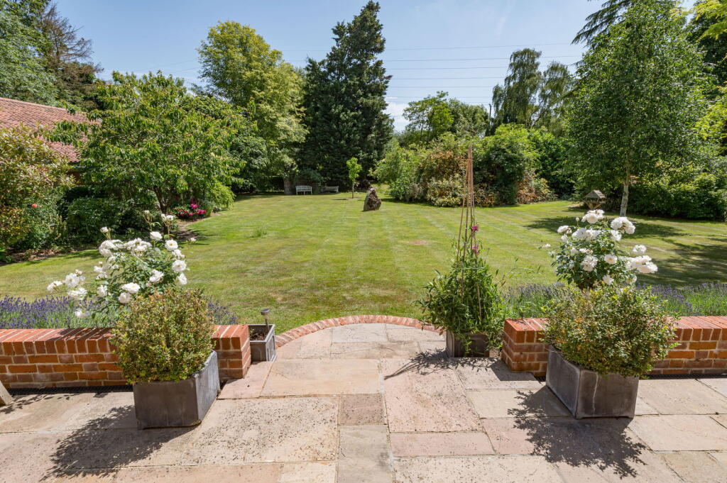 Manor Farm, Duke Street, Hintlesham photo 2
