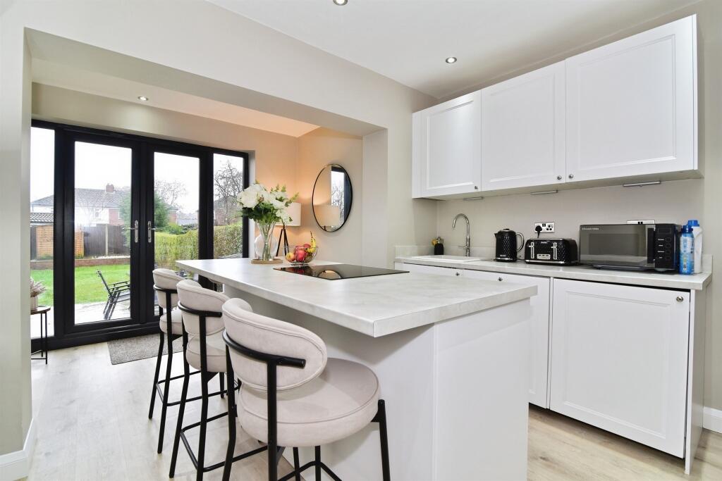 Shaldon Grove, Aston, Sheffield photo 3