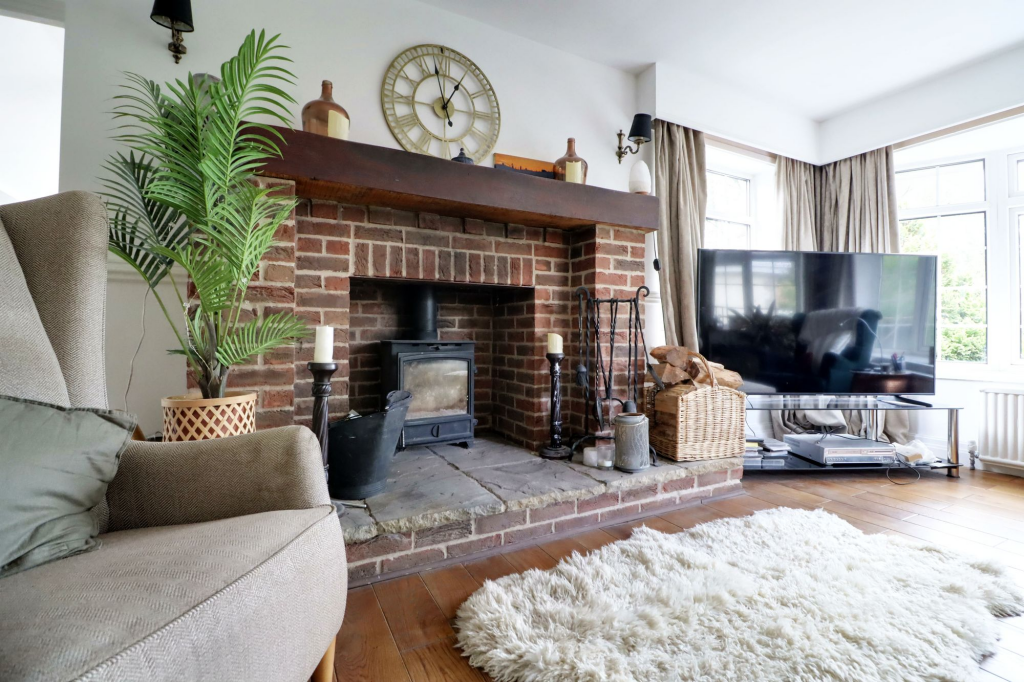 House in Saxby All Saints, North Lincolnshire - More