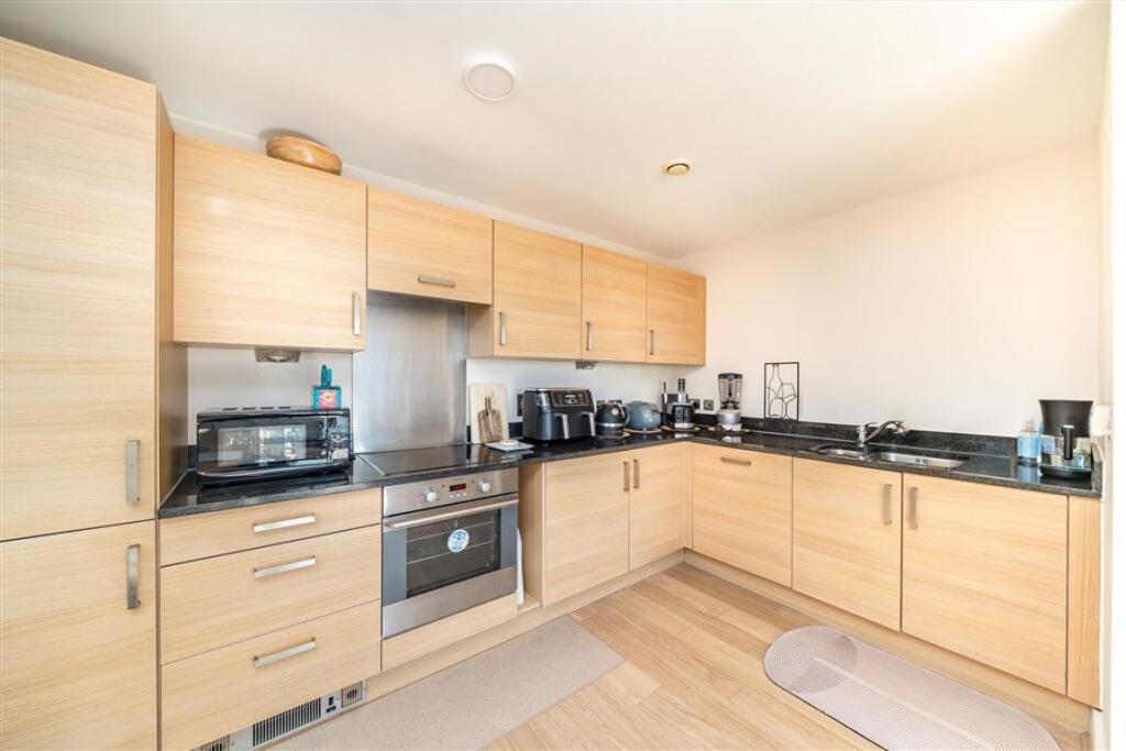 Apartment in London - More