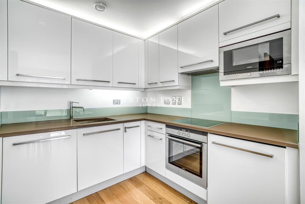 Apartment in London, Victoria - View 2