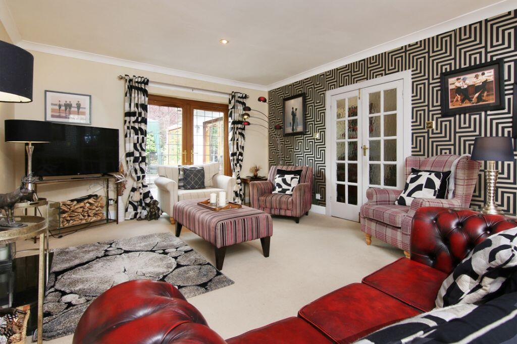 House in Edinburgh, Midlothian - More